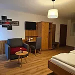 Zur Krone Hotel Oberzent