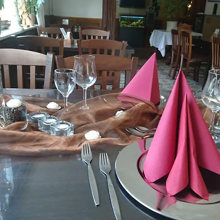 Zur Krone Hotel 3*