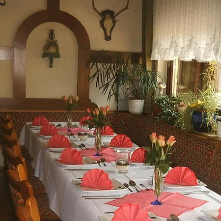 Zur Krone Odenwald-sterne-hotel