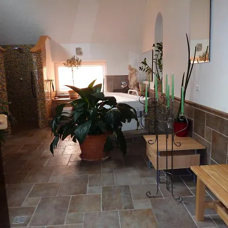 Zur Krone Odenwald-sterne-hotel Hotel Oberzent